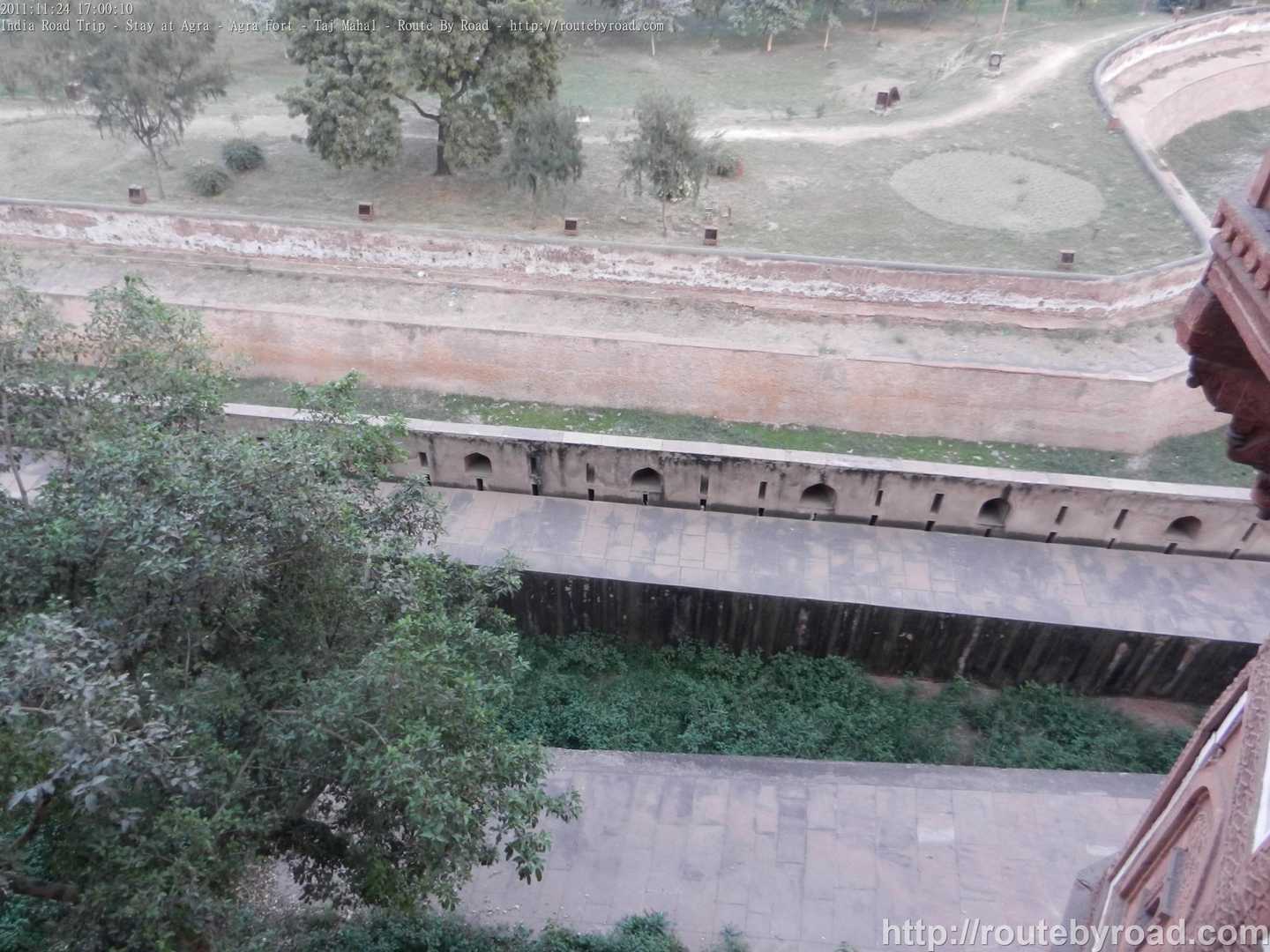 India Road Trip - Stay at Agra - Agra Fort - Taj Mahal - Route By Road - http://routebyroad.com