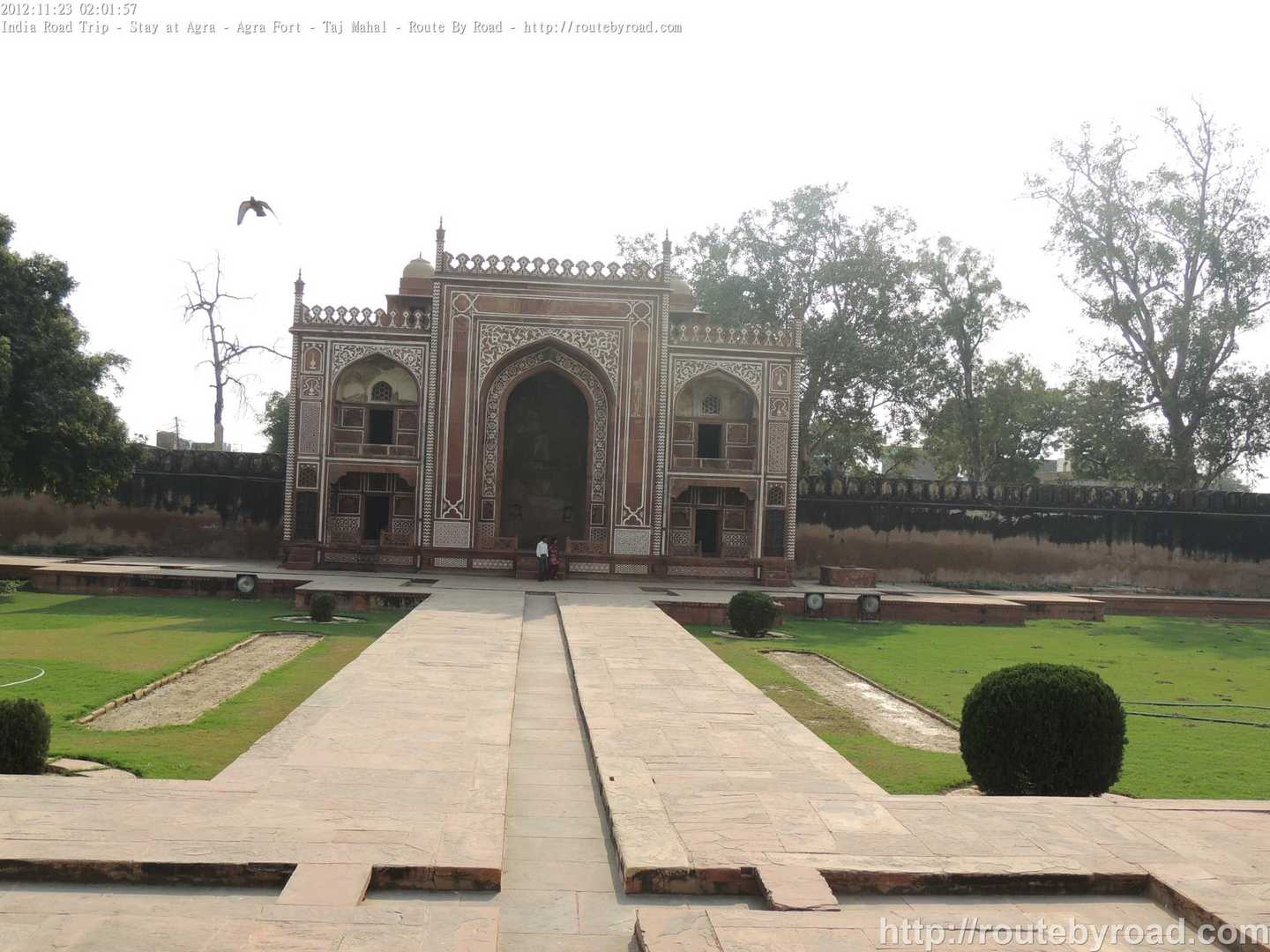 India Road Trip - Stay at Agra - Agra Fort - Taj Mahal - Route By Road - http://routebyroad.com